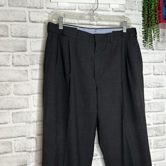 Lands End Traditional Fit Dark Gray Dress Pants Cuffed Size 32/28 Waist 32 Short - Picture 3 of 8